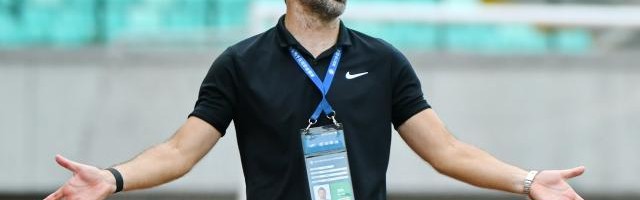 开云官方直播-莱科连续借强弱对决大练新丁：我的用人原则看训练