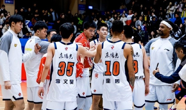 开云平台-广东2喜1忧，广厦报价2米13中锋，辽宁杨鸣辞职，四川CBA股权遭冻结|辽宁男篮|浙江广厦|广东宏远|班巴|哈桑-怀特塞德_新浪体育_新浪新闻