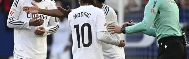 开云平台-同样曝英文粗口，青木翻过的案，贝林为何翻不了？