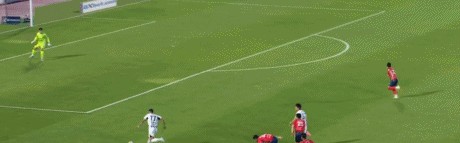 韩K联半场：卢卡斯、李东炅各失绝佳良机，金泉尚武暂0-0首尔