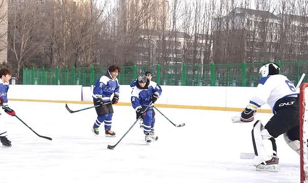 kaiyun sports-东北石油大学举办冰雪体育文化节|冰场|接力|龙舟|短道速滑|冰球_新浪体育_新浪新闻